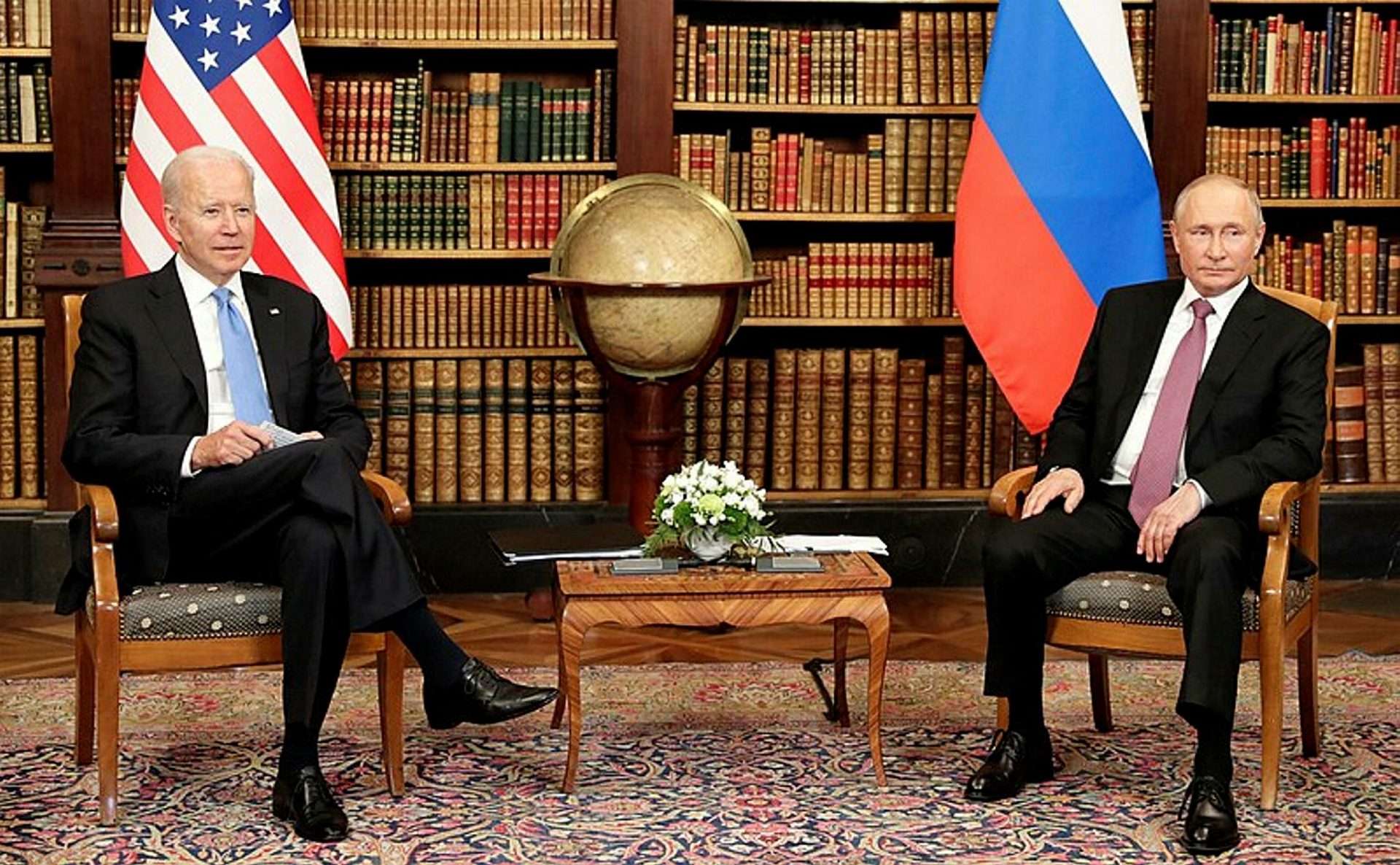 Joe_Biden_and_Vladimir_Putin_in_Geneva_16_June_2021_05.t60d228b4.m2048@0.xuNgok0XS