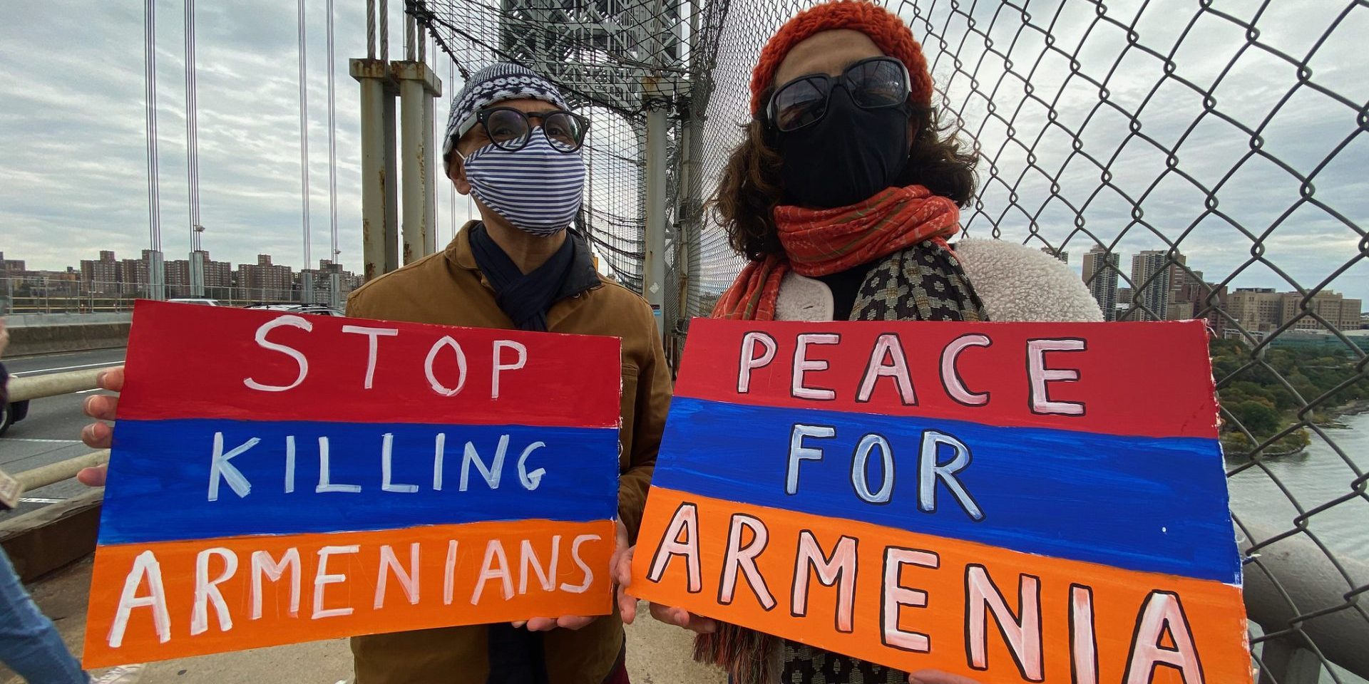 Demonstrators participate in the Artsakh Freedom Protest on George Washington Bridge between New York and New Jersey in October 2020. Photograph courtesy of Flickr/ Hrag Vartanian
