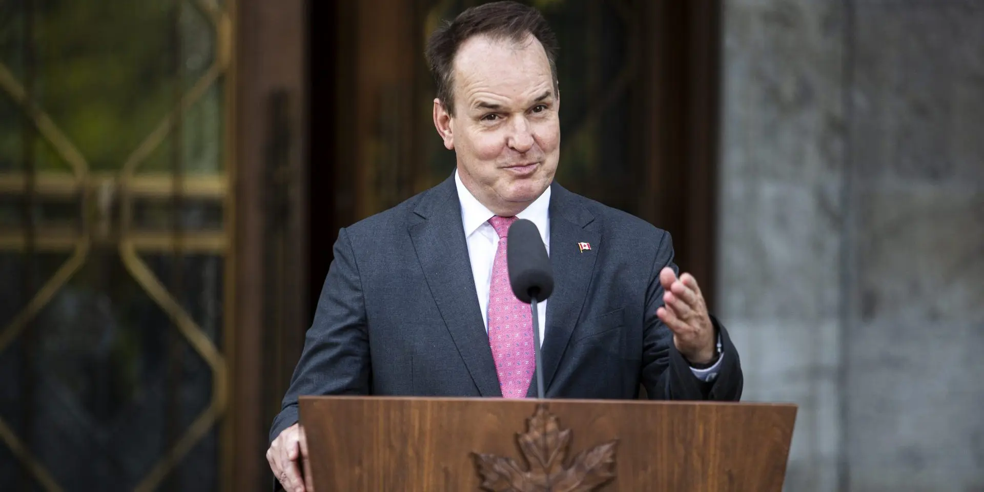 Labour Minister Steven MacKinnon