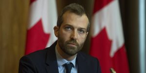 Feds tighten grip on consultant contracts with new procurement rules, $20M cap on time-based work