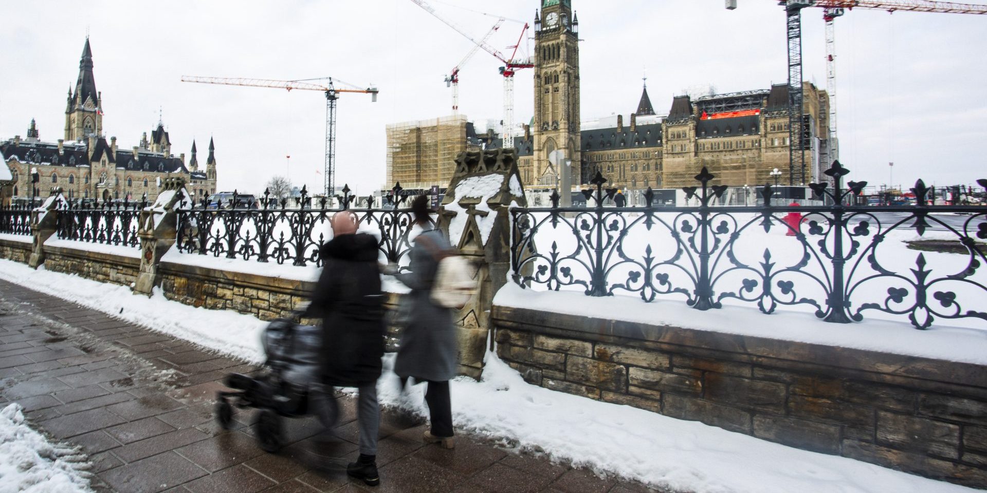 PHAC says creating national vaccination registry would be ‘difficult’ as Canada contends with high measles count, loss of measles-free status