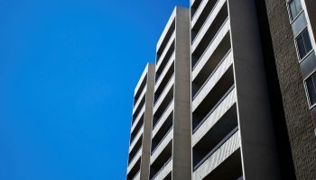 An apartment building on Somerset Street in Ottawa is pictured  on Sept. 15, 2023.