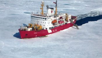 CCGS_Amundsen_in_the_Arctic