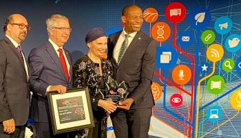 CSPC Award- Mehrdad Hariri, CEO, Canadian Science Policy Conference; Lloyd Longfield; Kirsty Duncan; Greg Fergus photo courtesy Kirsty Duncan's office.t655b7b90.m2048.xMw7e9g-A