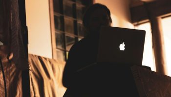 alvaro-uribe-P6ZWe1NjoC8-unsplash