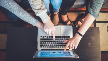 john-schnobrich-2FPjlAyMQTA-unsplash