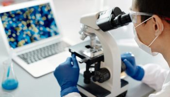 pexels-edward-jenner-4033145